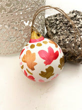 Load image into Gallery viewer, Bauble #4