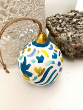 Load image into Gallery viewer, Bauble #8